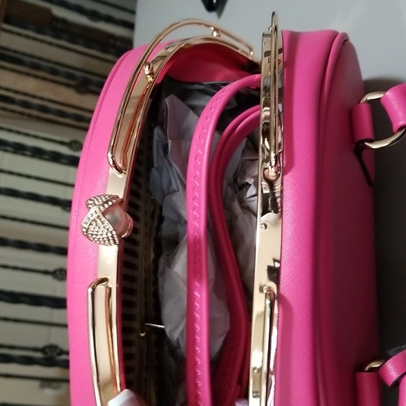 Beautiful Pink/Fuchsia satchel - Picture 6 of 6